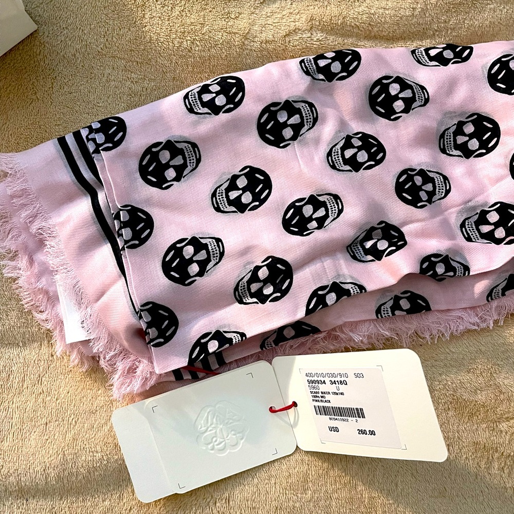 Alexander McQueen scarf